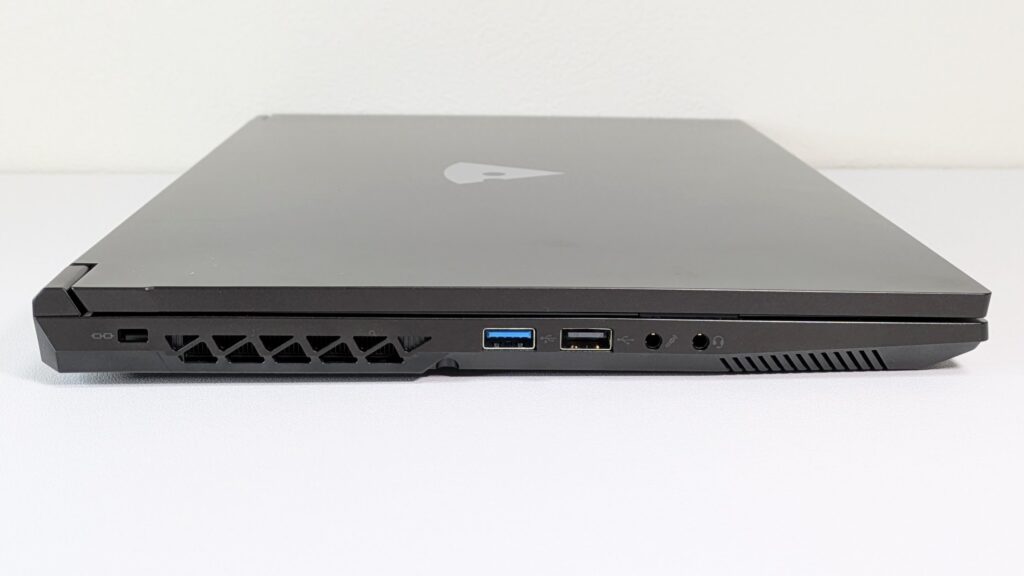 mouse K5-I7G50BK-B　左側面
