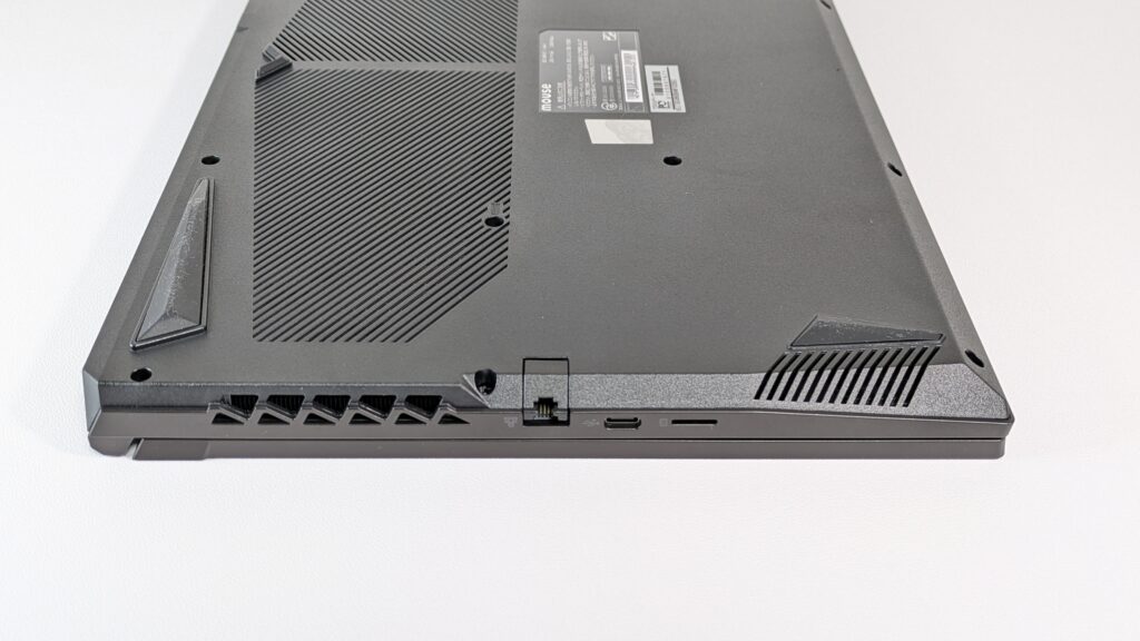 mouse K5-I7G50BK-B　裏面の一部写真