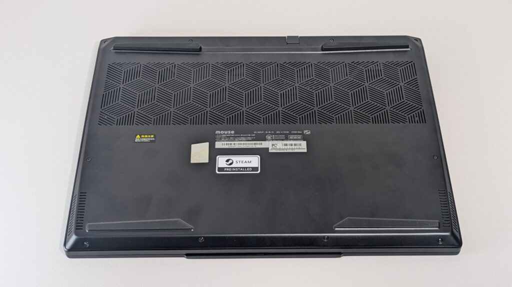 G TUNE E5-I7G50BK-B　裏面
