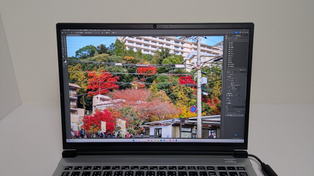 DAIV R6-I7G50SR-A　作業のしおすい高解像度ディスプレイ