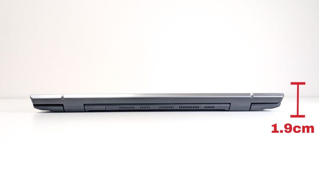 VAIO S13　高さ1.9cm