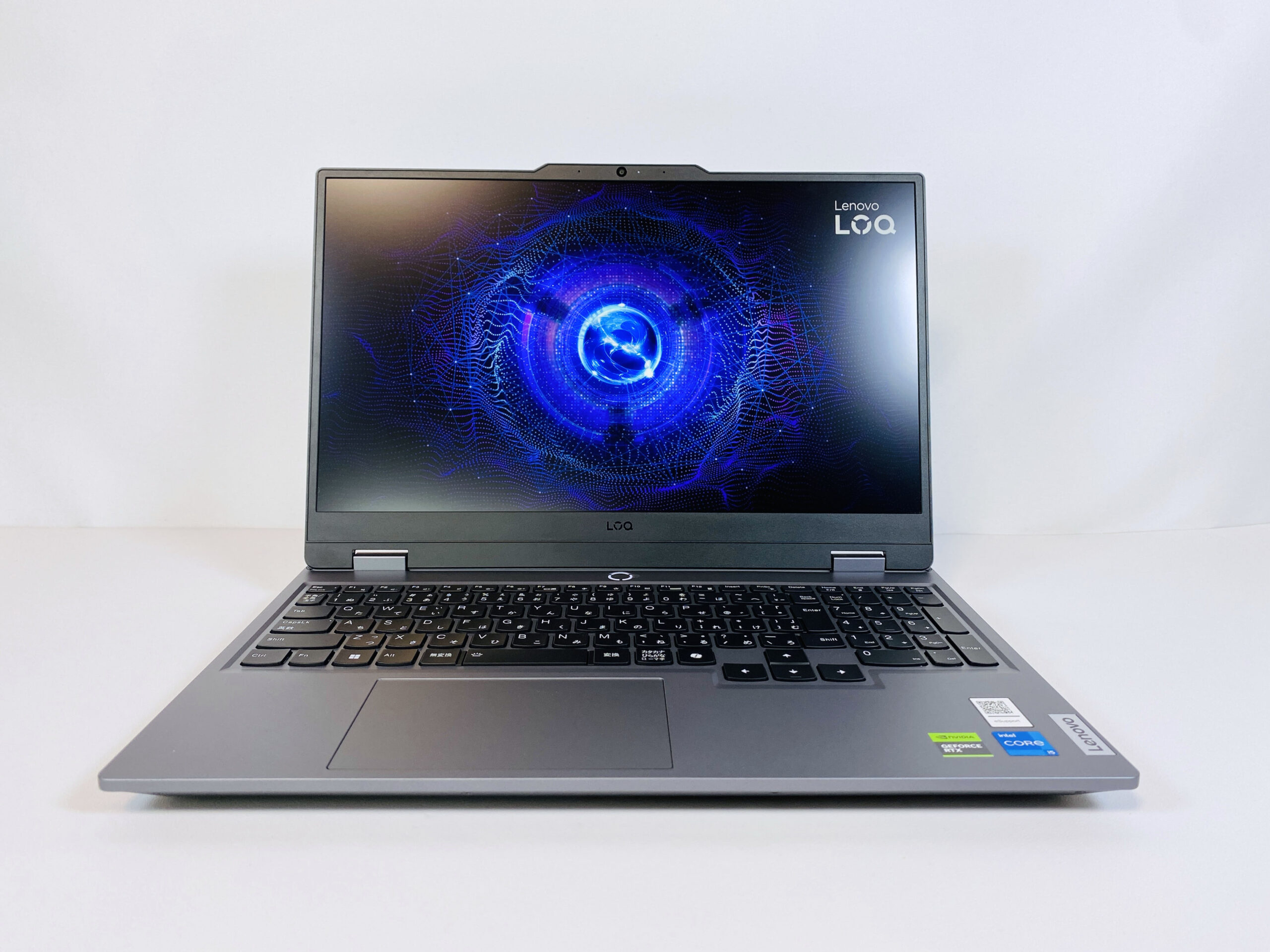 Lenovo LOQ 15IRX9　レビュー　外観正面