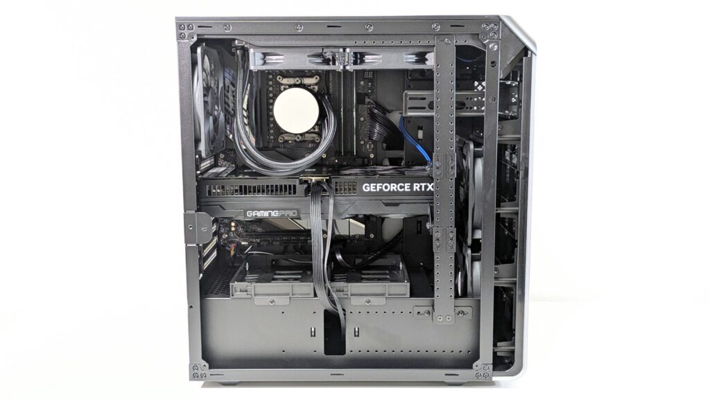 GALLERIA ZA7R-R58 9800X3Dレビュー 内装
