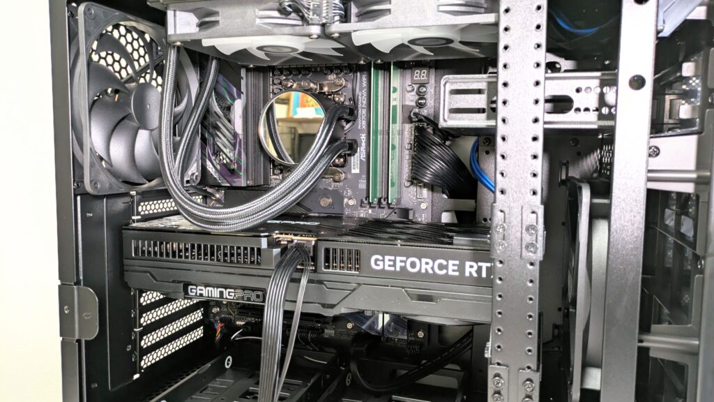 GALLERIA ZA7R-R58 9800X3Dレビュー 内装