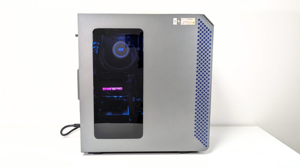 GALLERIA ZA7R-R58 9800X3D レビュー 電源ON状態の製品外観