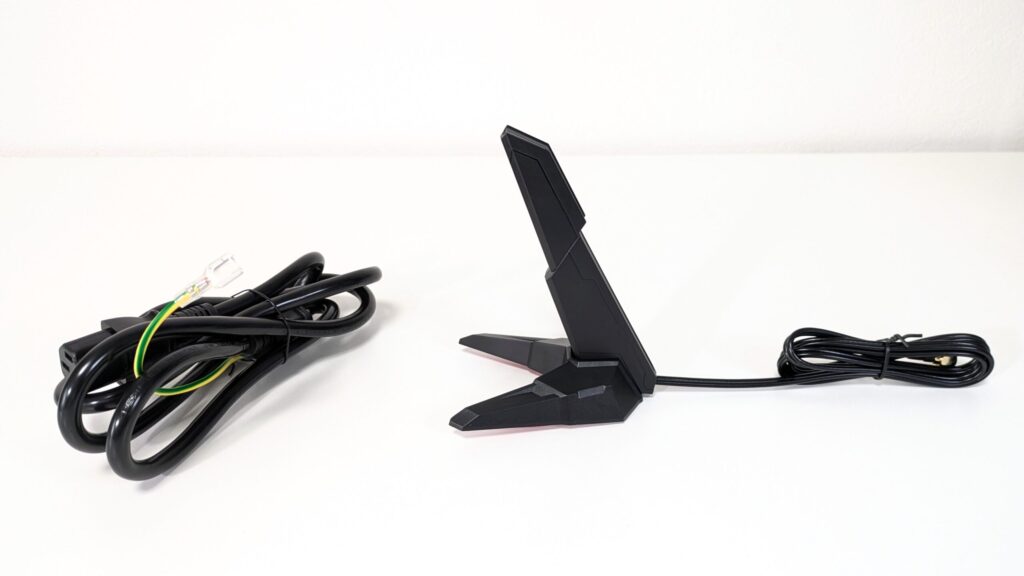 GALLERIA ZA7R-R58 9800X3Dレビュー 付属品一覧　電源コード/
WiFiアンテナ