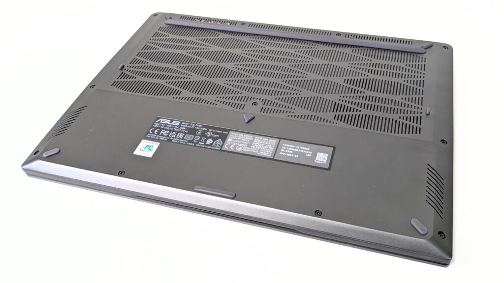 ASUS TUF Gaming A14 FA401KM　製品外観　裏面
