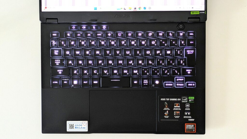 ASUS TUF Gaming A14 FA401KM　キーボード（ライティングあり）　俯瞰画像
