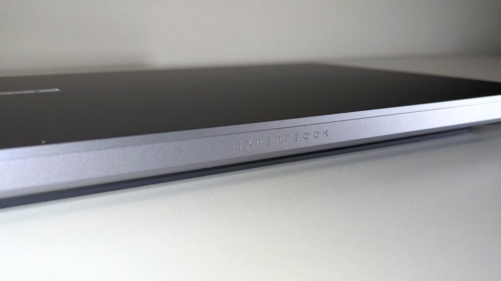 ASUS ExpertBook P3（PM3406CKA）　製品外観