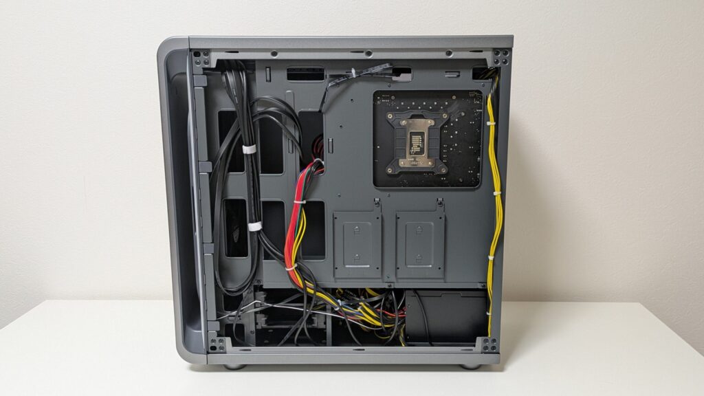 GALLERIA XPC7A-R57-GD　内装