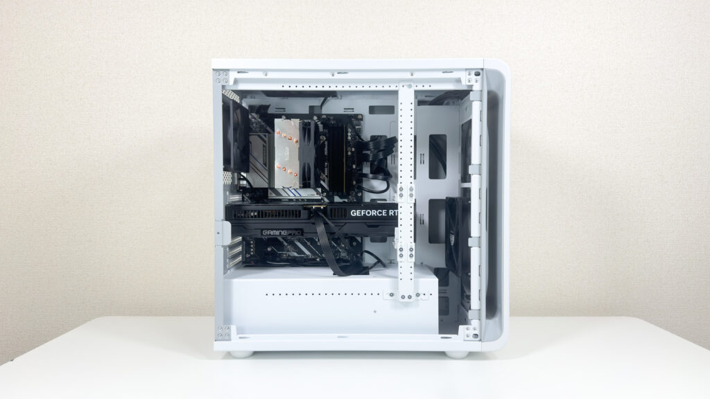 GALLERIA XPC7A-R58-WL 内装