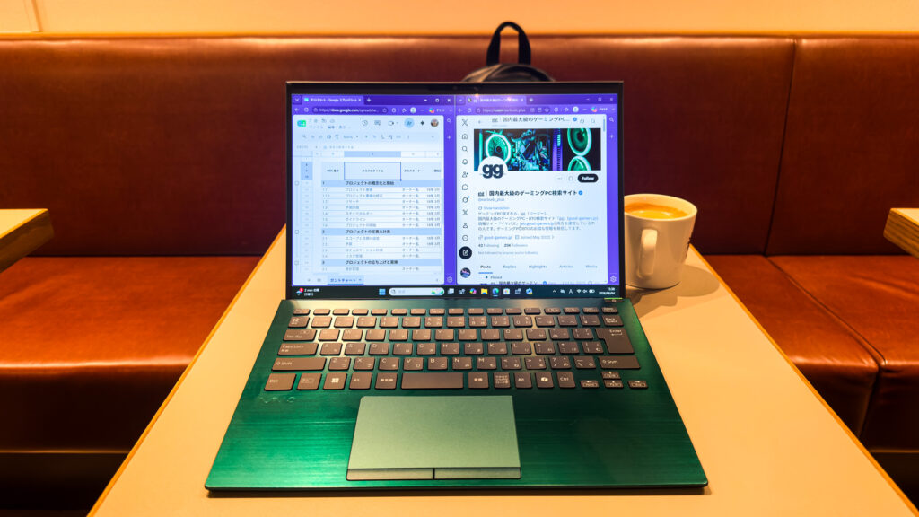 VAIO SX14-R カフェにて