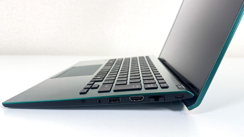 VAIO SX14-R キーくぼみ